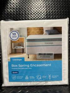 lot 75 image: Linenspa Box Spring Encasement - Queen