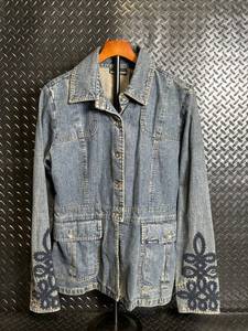 lot 185 image: DKNY Jeans Denim Jacket - Embroidered Sleeves - Size XL