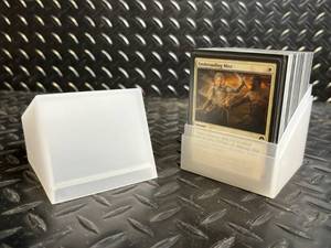 lot A-145 image: Magic The Gathering Cards Featuring Enshrouding Mist in Sleeved Deck Box