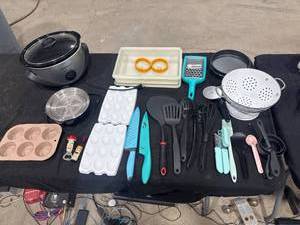 lot 2672 image: Assorted Kitchenware Lot