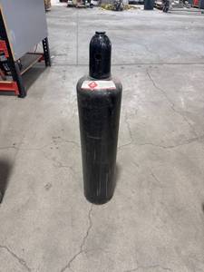 lot 2734 image: Acetylene Gas Cylinder