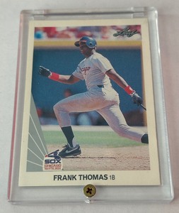 lot 41 image: Frank Thomas RC 1990 Leaf #300 Rookie Baseball Card