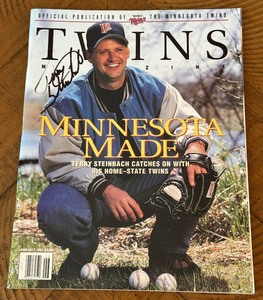 lot 104 image: Terry Steinbach Signed Minnesota Twins Baseball Magazine