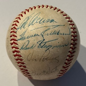 1960's Minnesota Twins Team Signed Baseball - Killebrew, Allison, Vic Power, Perry, Battey, Pascual - 25 Signtatures