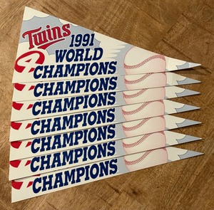 lot 75 image: 7 Minnesota Twins 1991 World Series Cardboard Pennants