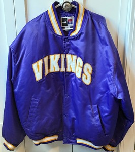 lot 118 image: Minneosta Vikings Size XL Puma NFL Authentic Retro Style Winter Jacket