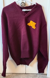 lot 125 image: Vintage University of Minnesota Sweater Size 48