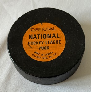 lot 159 image: Official National Hockey League Vintage Puck