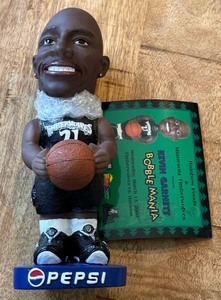 lot 165A image: Kevin Garnett Minnesota Timberwolves Basketball Bobblehead