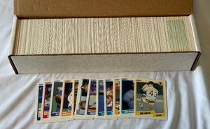 lot 160A image: 1990 Fleer Baseball Card Set