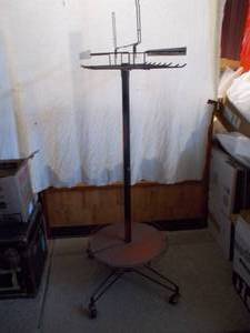 Revolving 20-Arm Accessory Display Rack - Ideal for Hats, Scarves & Jewelry