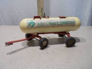 Vintage Die-Cast Farm Toy Anhydrous Ammonia Tank Trailer