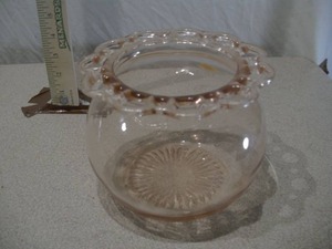 Vintage Pink Depression Glass Rose Bowl with Scalloped Edge