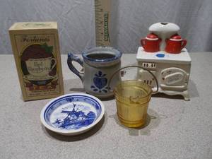 Vintage Blue and White Delft-Style Decor and Collectibles