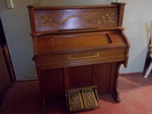 Vintage Century Piano & Organ Co. Pump Organ