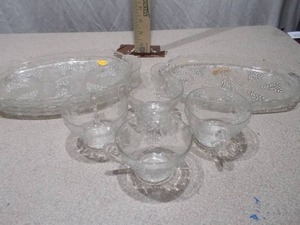 Vintage Indiana Glass Harvest Grape Snack Set