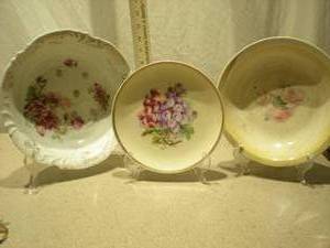 Vintage Floral Ceramic Bowls - Set of 3
