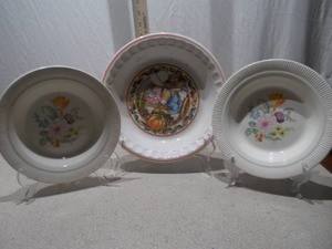 Vintage Themed Decorative Bowls - 3 Pieces