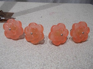 Set of 4 Vintage Pink Glass Floral Drawer Pulls  Knobs