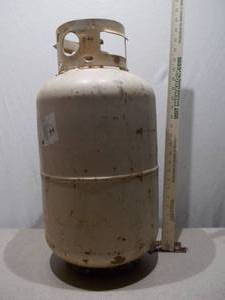 20 lb. Propane Tank with Gas Level Gauge