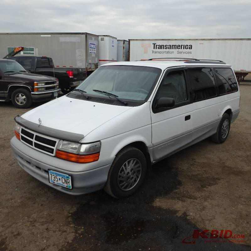 lot 1 image: Dodge Grand Caravan