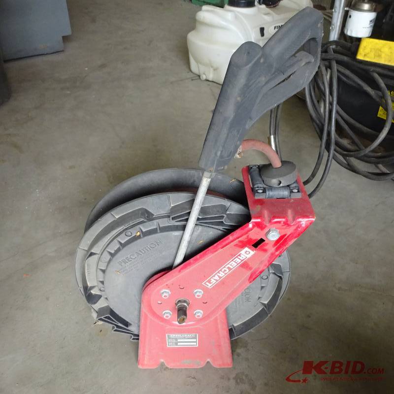 lot 12 image: Hose reel