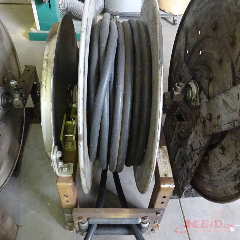 lot 21 image: Hose reel