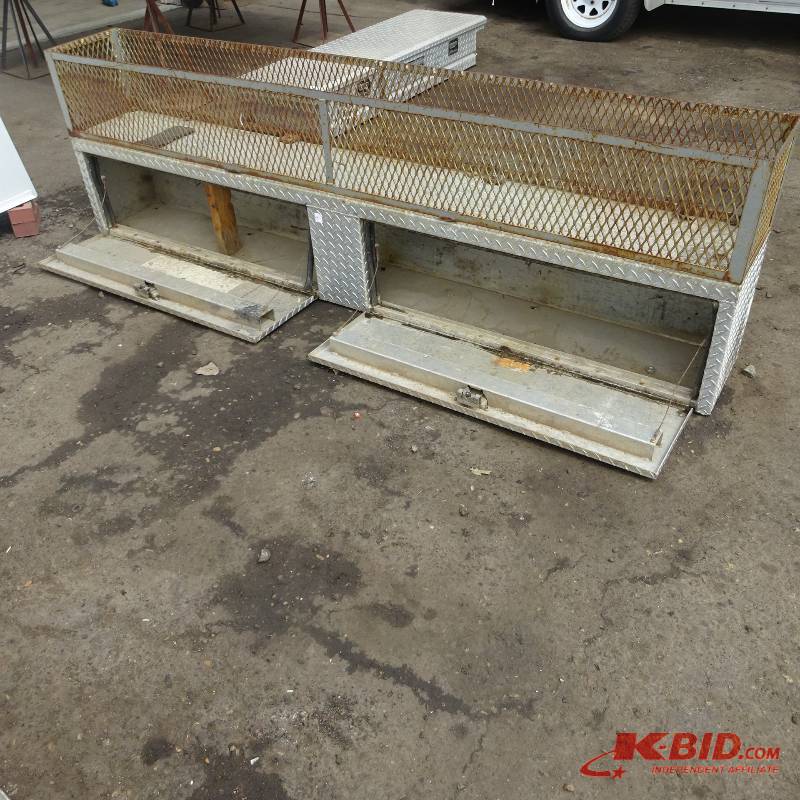 lot 29 image: Weather guard truck box