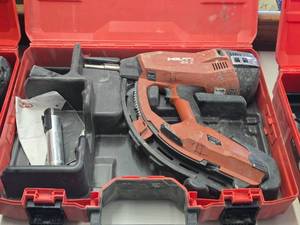 Hilti� Gas-actuated Fastening Tool GX3 with Case
