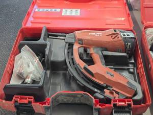 Hilti� Gas-actuated Fastening Tool GX3 with Case
