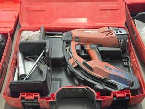 Hilti� Gas-actuated Fastening Tool GX3 with Case