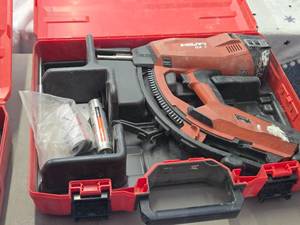 Hilti� Gas-actuated Fastening Tool GX3 with Case