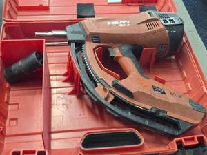 Hilti� Gas-actuated Fastening Tool GX3 with Case