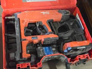 Hilti� 21.6V Cordless Concrete Nailer BX3-22 with Battery, Hilti C 6-22 Charger, Case