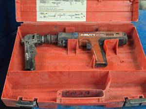 Hilti� Powder-Actuated Fully Automatic Nailer DX351 with Case