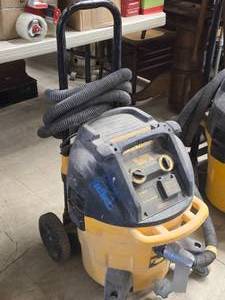 DeWalt� 10-Gallon Dust Extraction Vacuum DWV012