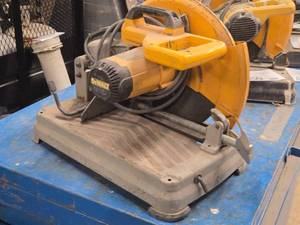 DeWalt� 14 Chop Saw D28715