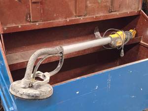 DeWalt� 9 Variable Speed Drywall Sander DWE7800