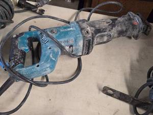 Makita� Reciprocating Saw JR3050T
