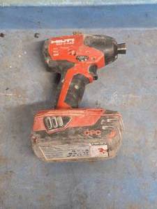 Hilti� 21.6V Impact Driver SID4-A22 with B22 2.6 Li-ion Battery