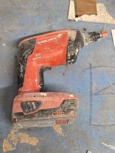 Hilti� 21.6V Drywall Screwdriver SD4500-A22 with B22 2.6 Li-ion Battery
