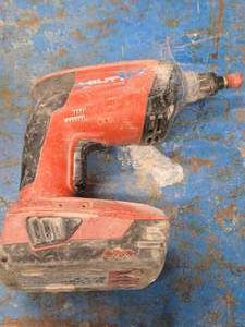 Hilti� 21.6V Drywall Screwdriver SD4500-A22 with B22 2.6 Li-ion Battery