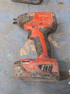 Hilti� 21.6V Impact Driver SID4-A22 with B22 2.6 Li-ion Battery