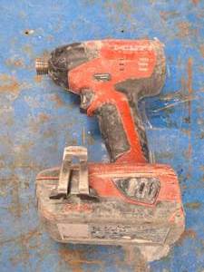 Hilti� 21.6V Impact Driver SID4-A22 with B22 2.6 Li-ion Battery