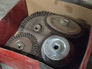 Lot of (5) Knot Wire Wheel Brushes for Right Angle Grinders