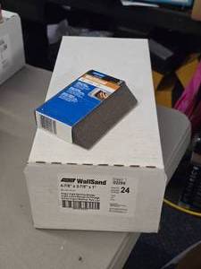Lot of (1 Box) Norton WallSand Fine-Grit Single Angle Sanding Sponge 24-count ( 24 total items ) 4-78x2-78x1 (in original packaging)