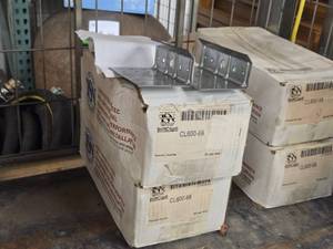 Lot of (2 Boxes) TSN Stiff Clip Floor Ties CL600-68 50-count ( 100 total items )