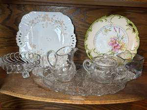 lot 27 image: Crystal Glassware Set - Serving Tray, Pitcher, Sugar Bowl, Creamer, Blue Hex Dish, 2 Plates