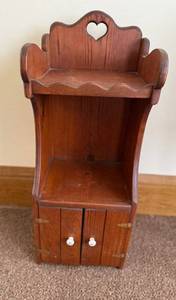 lot 54 image: Vintage Solid Wood Cabinet with Heart Cutout - Open Shelf & 2-Door Storage