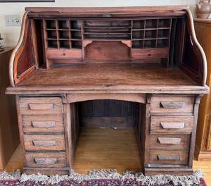 lot A-89 image: Antique Oak Roll-Top Desk - Tambour, Upper Cubby Shelves & Dual Pedestal Drawers